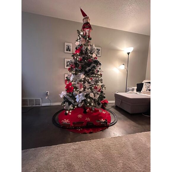 BainGesk Christmas Electric Train Set With Steam Light And Sounds Under The Tree - Picture 1 of 5